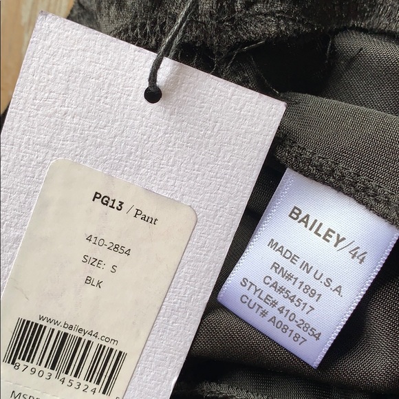 BAILEY 44 PG13 Revolve Black Velvet Crop Pant S - Picture 7 of 8